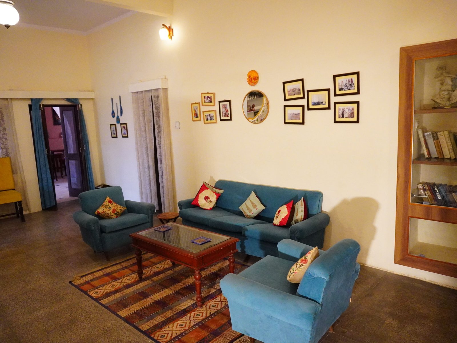 The Lounge